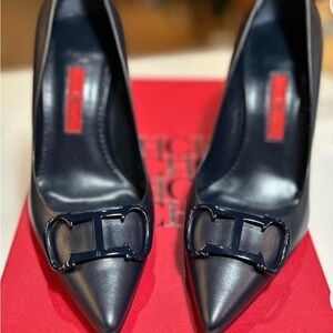 Carolina Herrera NEW Pumps size 37